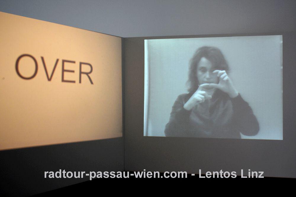 El museo de arte contemporáneo Lentos en Linz